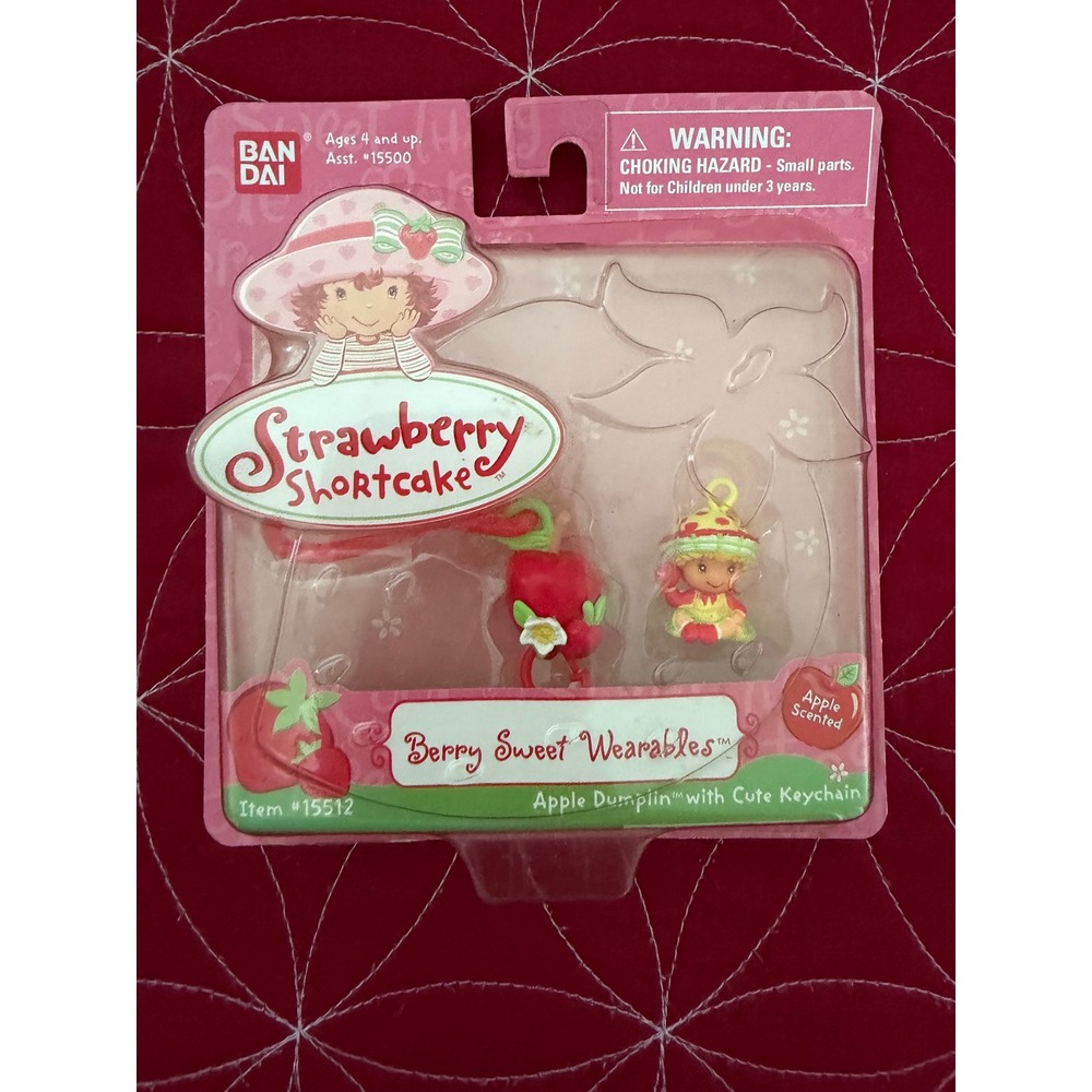 Bandai Strawberry Shortcake Berry Sweet Wearables Apple Dumplin Keychain 15512